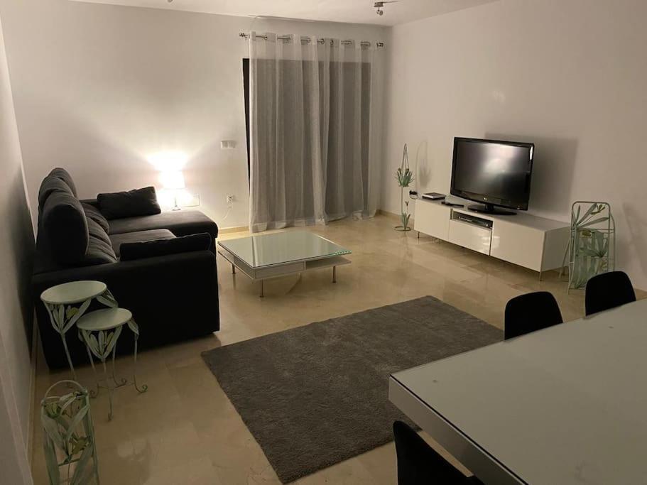 Central Estepona 3 Bed Apt With Pool And Parking ภายนอก รูปภาพ